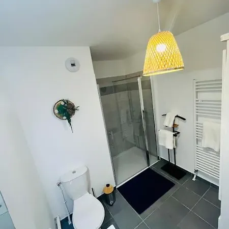 L'atelier Des Reves A 200 M De La Apartment